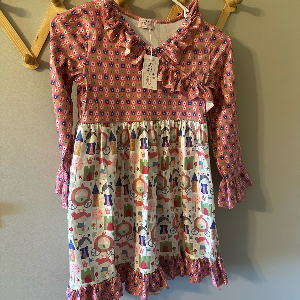 Pete and Lucy girl’s dress. NWT. Size 7/8